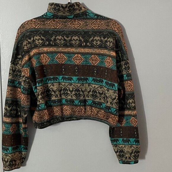 Juniors Cropped Sweater Elephant Pattern by Zaful Size M - Warm Cozy - Picture 2 of 8